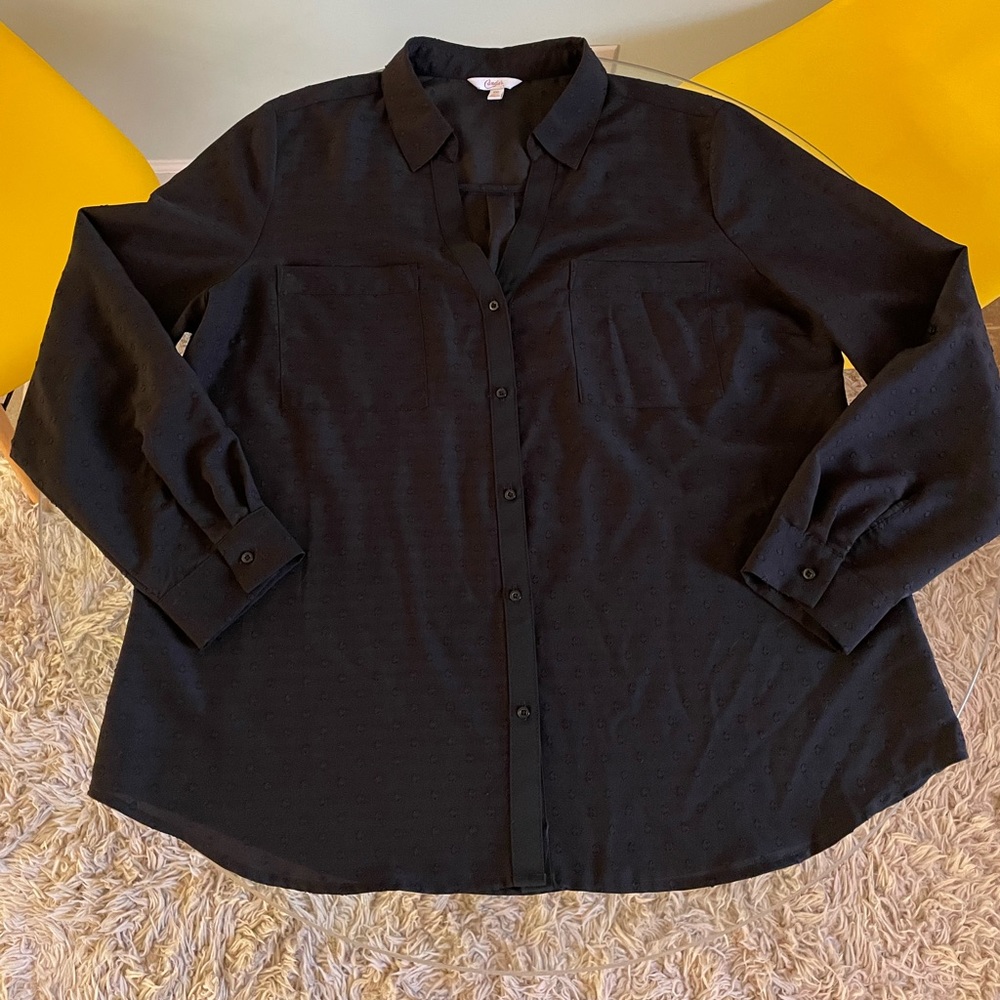 Candie’s XXL button down collared shirt. Can be long sleeve or 3/4 sleeve!